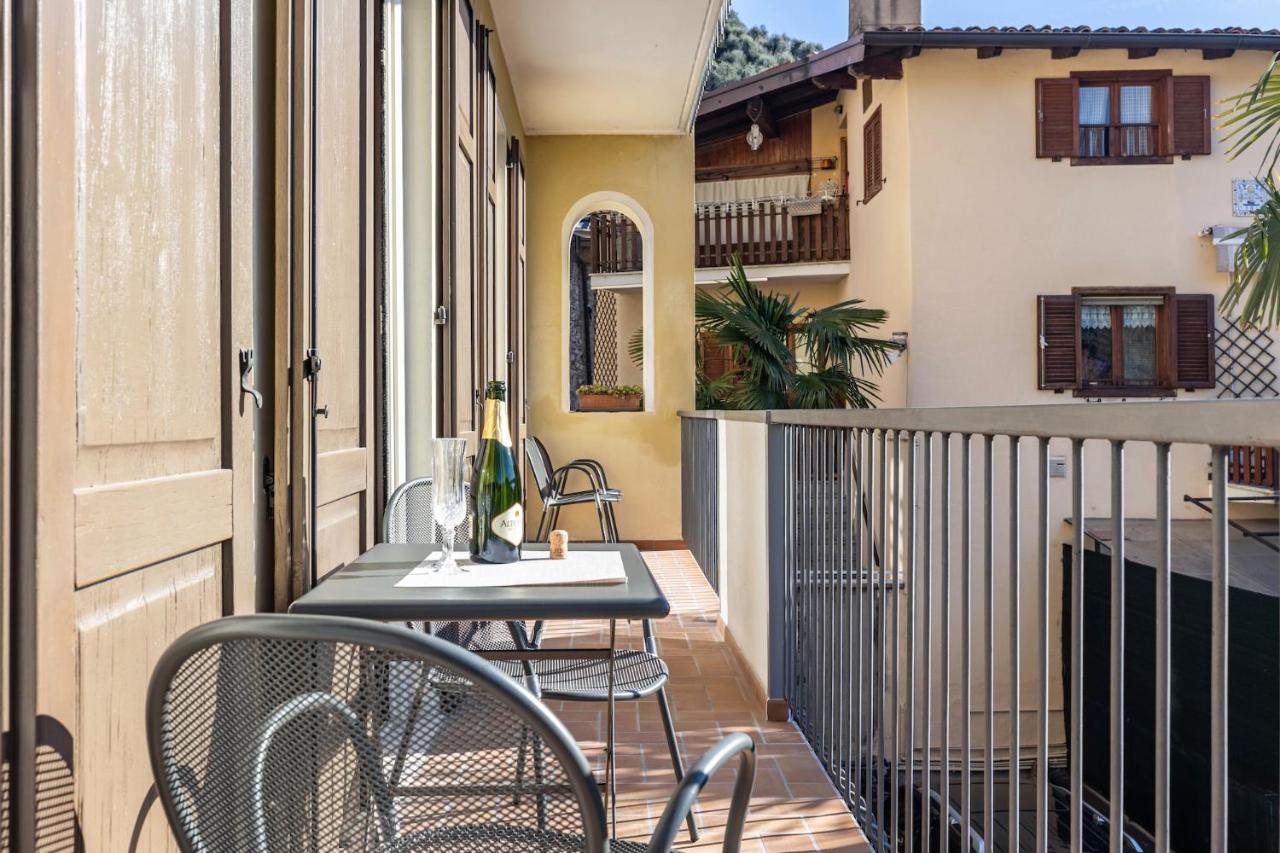 Appartamenti Villa Belvedere Arco Bagian luar foto